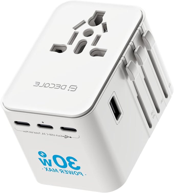 Universele Reisadapter - Wit - Compacte Reisstekker met 3 USB-C en 2 USB-A - Voor Wereldwijd Gebruik