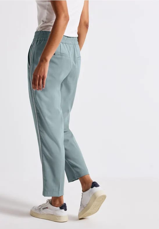 Broek met galonstrepen
