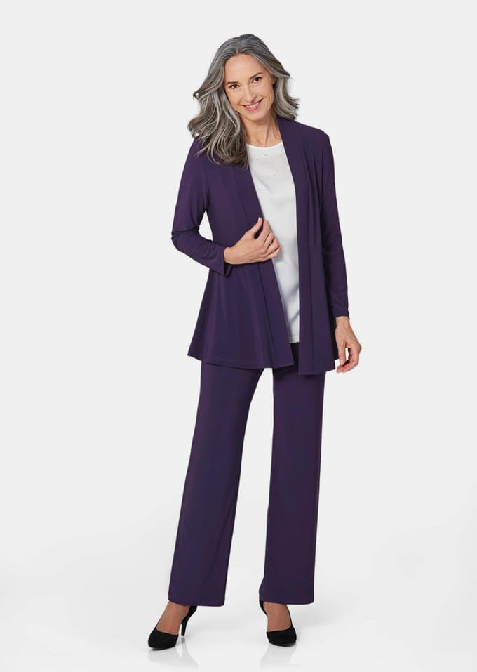 Soepelvallend, lang jersey jasje - paars - Gr. 20 van Goldner Fashion