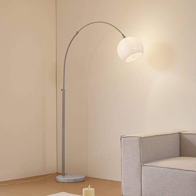 Lindby booglamp Alverton, wit/nikkel, glas, 197 cm