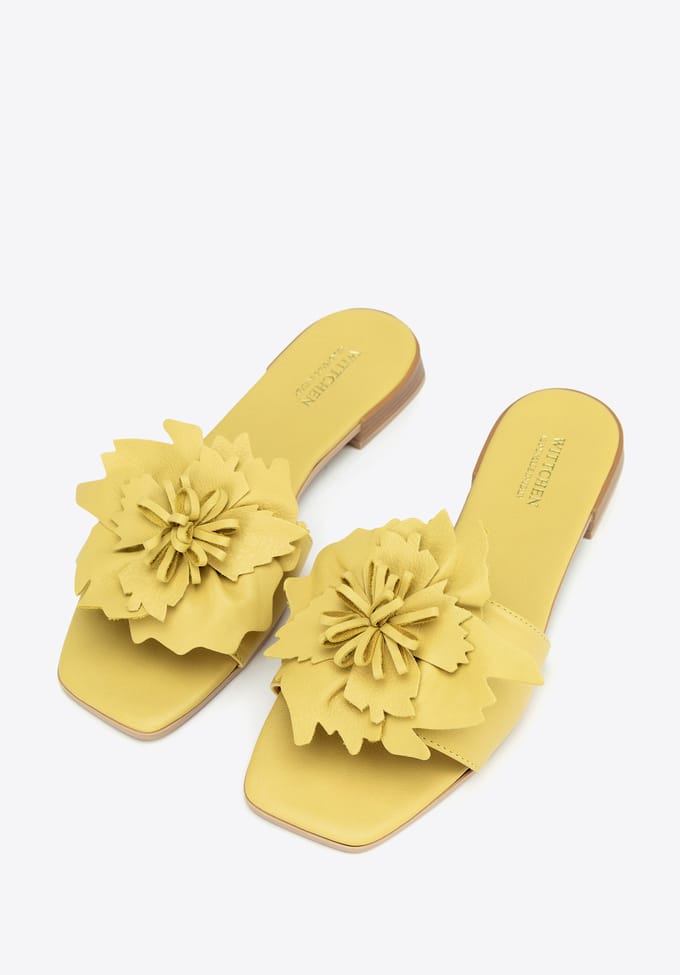 Wittchen Dames leren slippers met decoratieve gele bloemen, natuurlijk leer