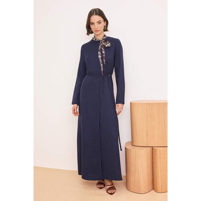 Marineblauwe platte maxi-jurk voor dames met hijab