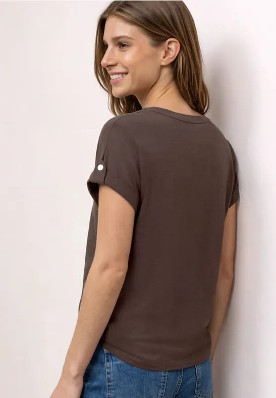 Shirt met gespleten hals en knoopdetails