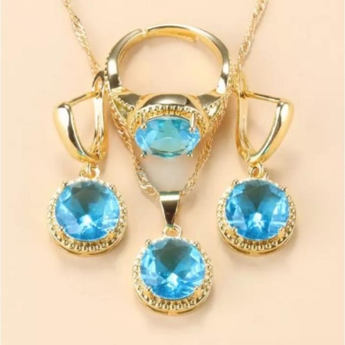 Nouvelles Boucles d'Oreilles Bagues Colliers Ensemble de Bijoux Trois Pièces beige