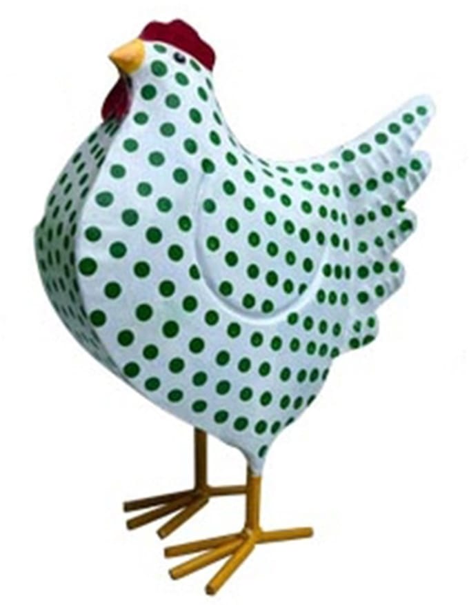 Metalen kip 27 cm hoog in de kleur wit met groene dots