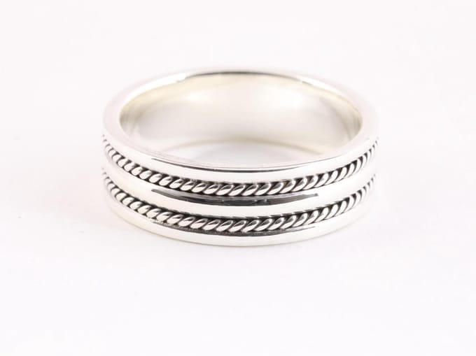Zilveren ring met kabelpatronen - maat 17.5