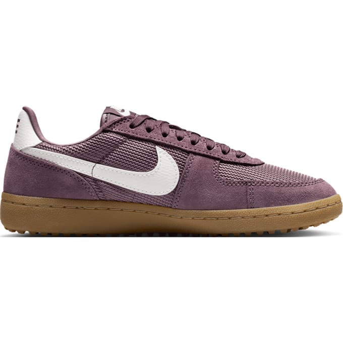 Nike Field General Sneakers Dames - Roze - Maat 38.5 - Mesh/Synthetisch
