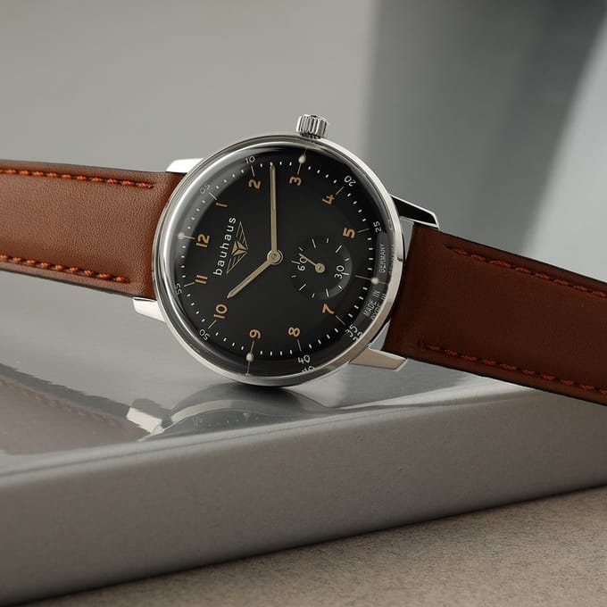 Bauhaus Dessau 2037-2 Horloge