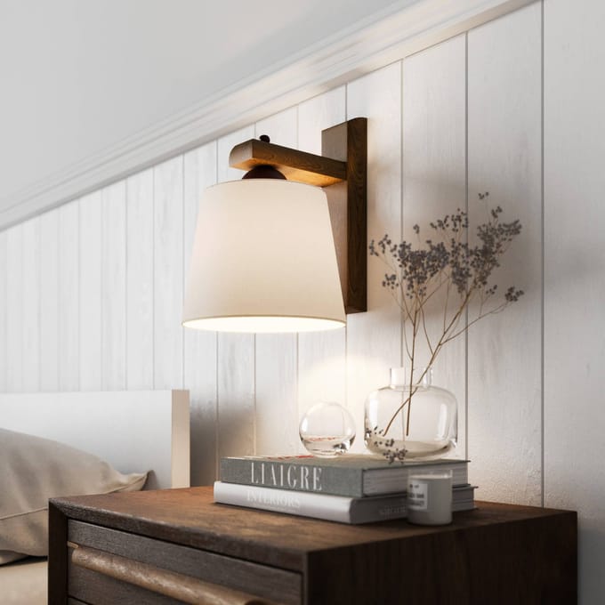 Lamkur Wandlamp Sweden met houten frame, notenhout eiken