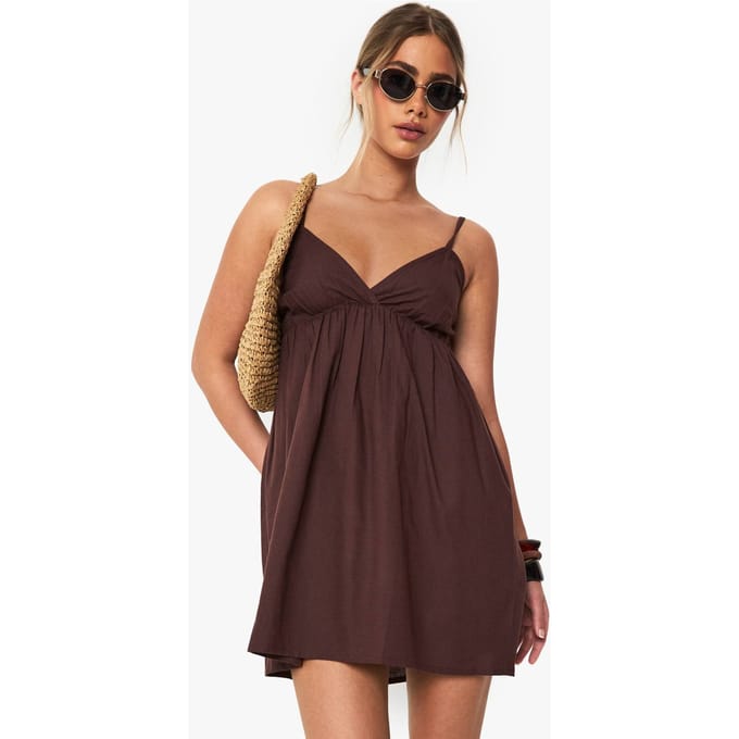 boohoo Dames Linnenlook Cami Swing Mini Jurk | Chocoladebruin | Maat: 46