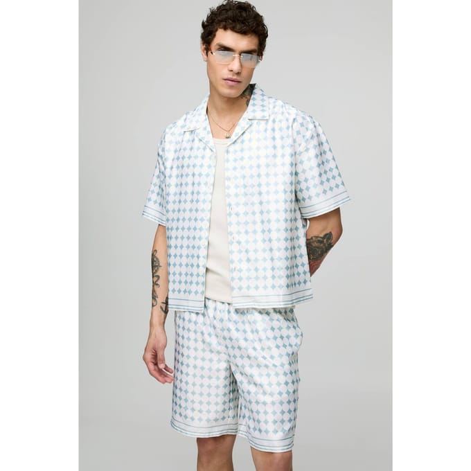 Oversized Boxy Korte Mouwen Geruit Satijn Overhemd & Short Set | Sage | Size Medium