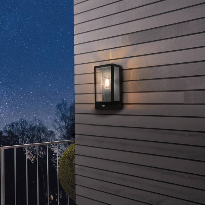 EGLO Alamonte Wandlamp Buiten - E27 - 29,5 cm - Zwart - Sensor - IP44