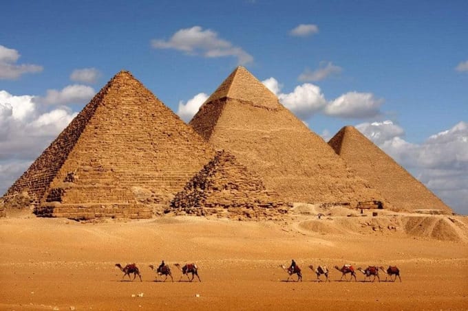 Fotobehang - Egypt Pyramid 375x250cm - Vliesbehang