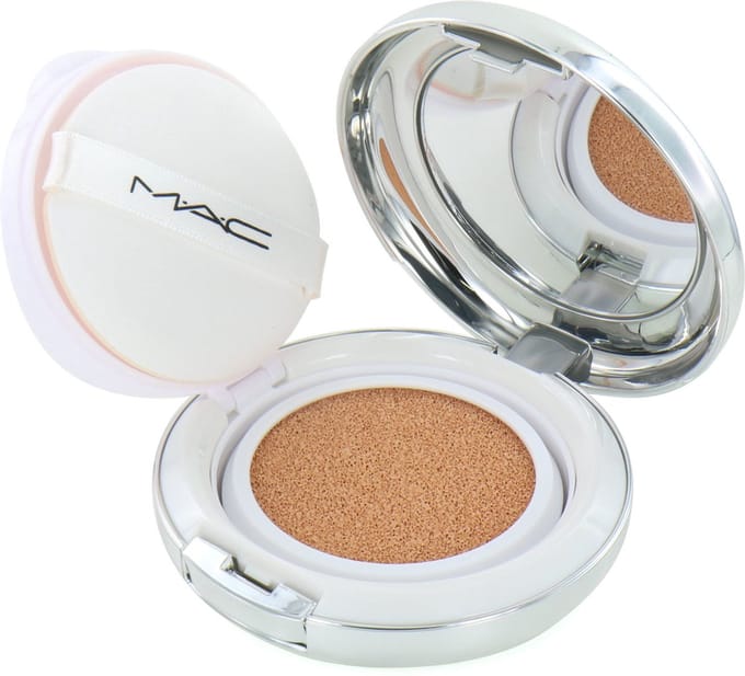 MAC Cosmetics Quick Finish Cushion Compact Lightful C + Coral Grass - Light Plus Rose (SPF 50)