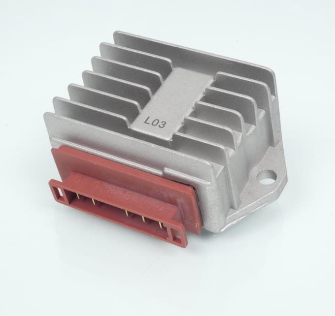 spanningsgelijkrichter rms voor auto piaggio 50 ape 2009 tot 2017 c8000 nieuw
