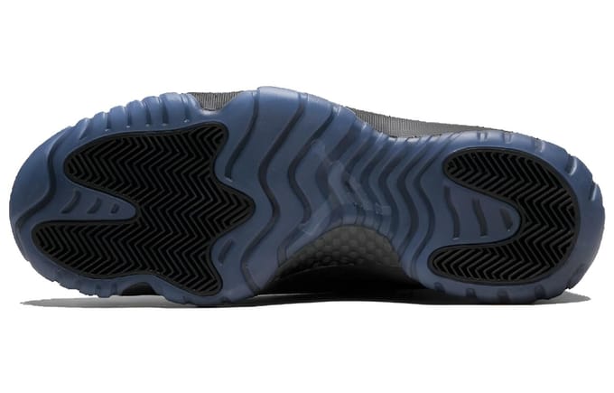Air Jordan 11 Retro 'Cap And Gown' 378037-005 42 black
