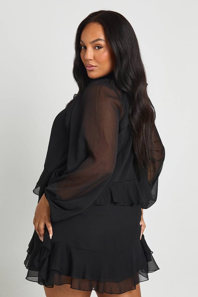 boohoo Dames Plus chiffon smockjurk met ruches | Zwart | Maat: 46