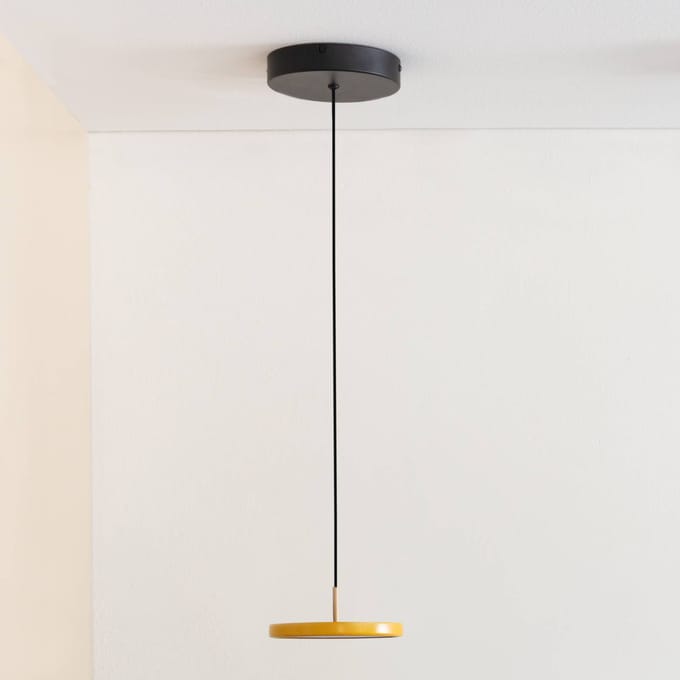 UMAGE Hanglamp Asteria Micro V2 - saffraan - Brass Top