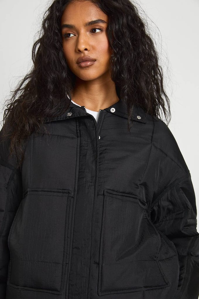 boohoo Dames Square Gequilte Donsjas | Black | Maat: 8