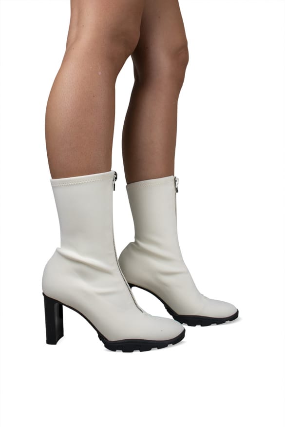 Alexander McQueen enkellaarsjes scuba wit