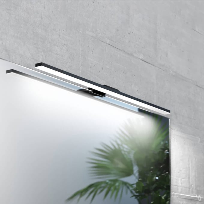 MCJ LED spiegellamp Triga IP44 zwart 60cm, 3.000K