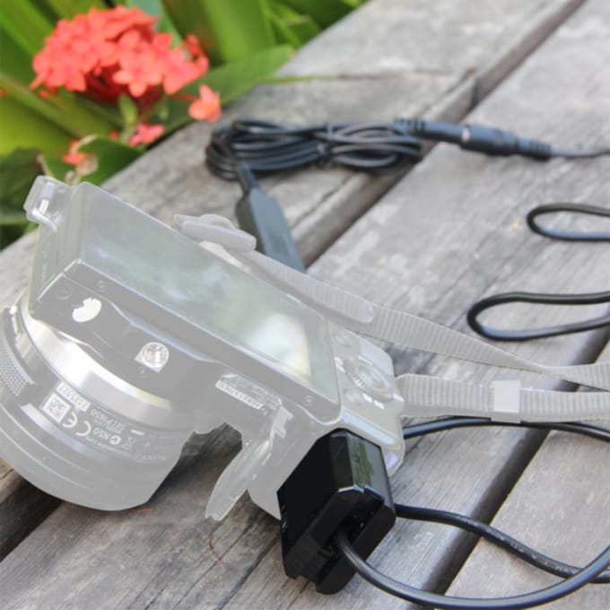 Andoer NP-FW50 dummybatterij + DC-powerbank (5V 2A) USB-adapterkabel vervanging voor AC-PW20 voor gray
