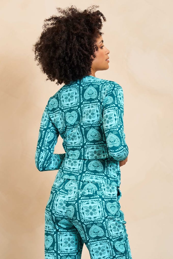 Top Aven | Teal Hearts