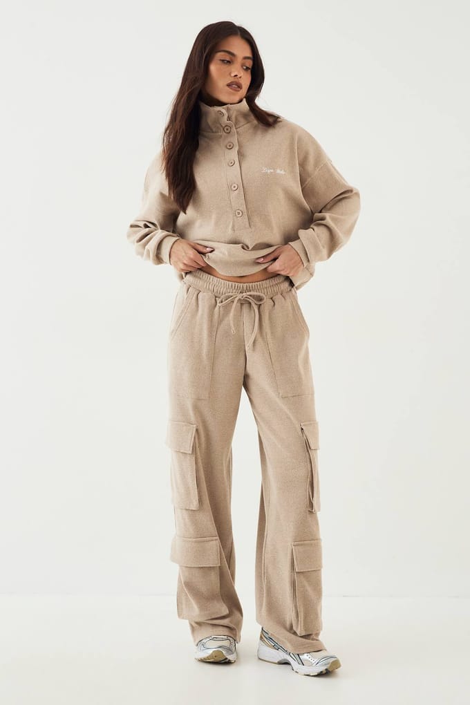 Dames DSGN Studio Geborstelde Rib Cargo Jogger | Stone | Maat: Medium