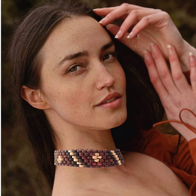 CocoReef Wide Choker of Haarband – Rood/Bruin/Crème