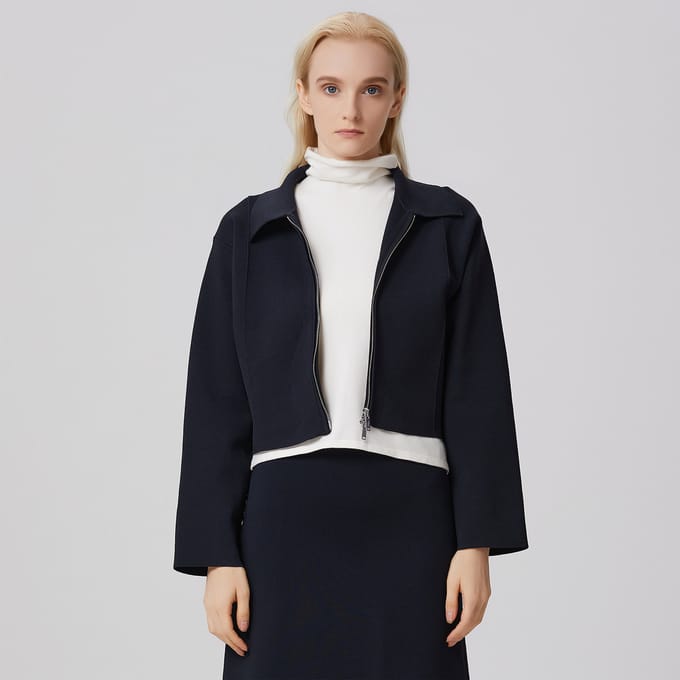 Minimalistisch cropped jack met ritssluiting aan de voorkant
