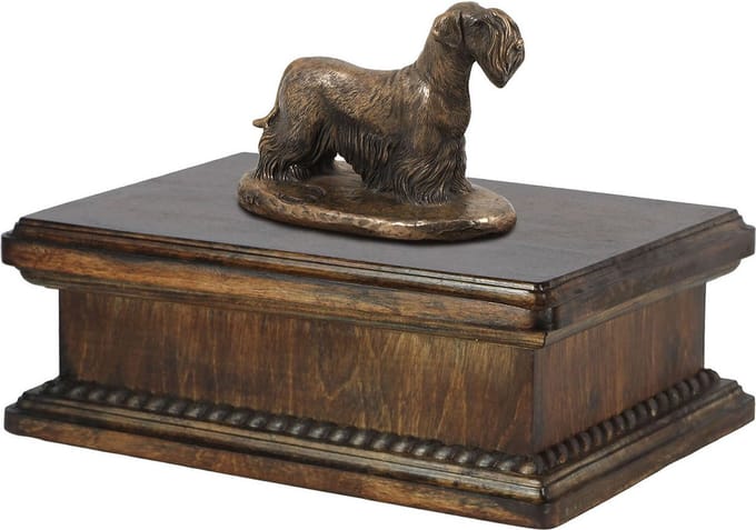 Elegante urn voor hondenas met Cesky Terrier beeldje