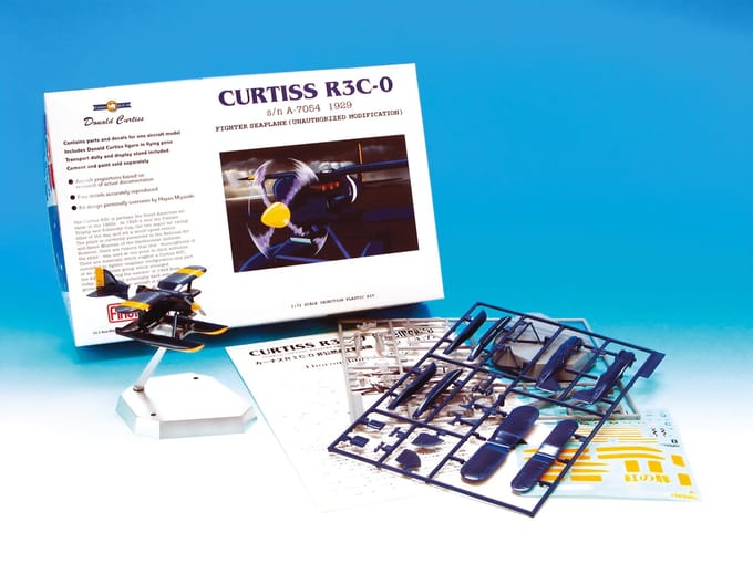 Vliegtuigmodel met figuur Studio Ghibli Porco Rosso Curtiss R3C-0