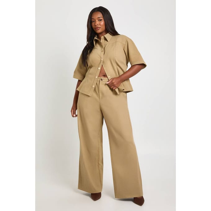 boohoo Dames Plus Twill Plooifront Wijde Pijpen Broek | Steen | Maat: 48