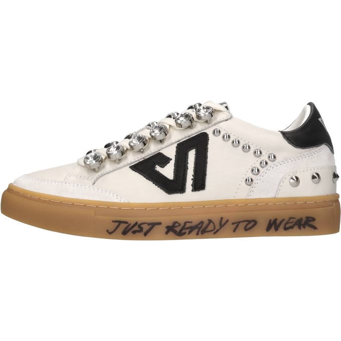 Emanuelle Vee Witte sneakers