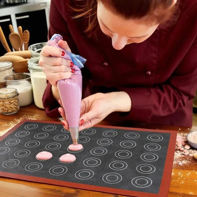 Siliconen 30x40cm Dubbelzijdig In Eén Druk Macaron Soesjes Bakmat Anti-Aanbak Gebak Oven Cake Geperforeerd Vel Voeringmat black