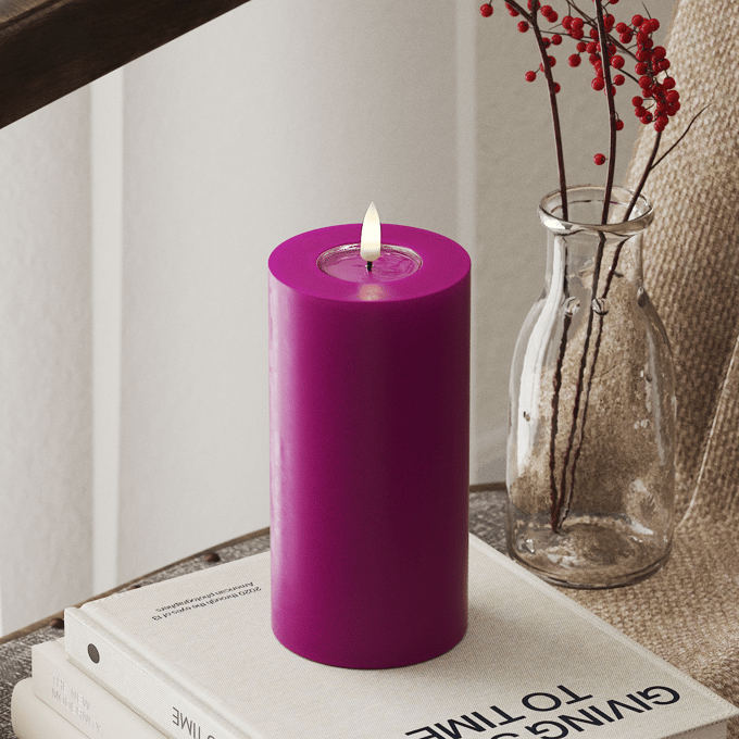 DELUXE HOMEART LED CANDLE REAL FLAME VIOLET Ø7.5CM x 15CM