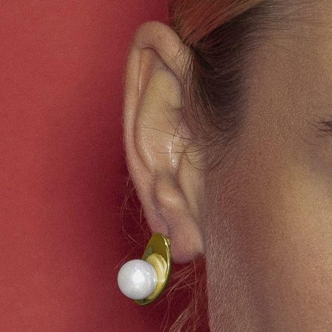 Luxenter oorbellen met 18k goudfinish witte parel - Lyhu