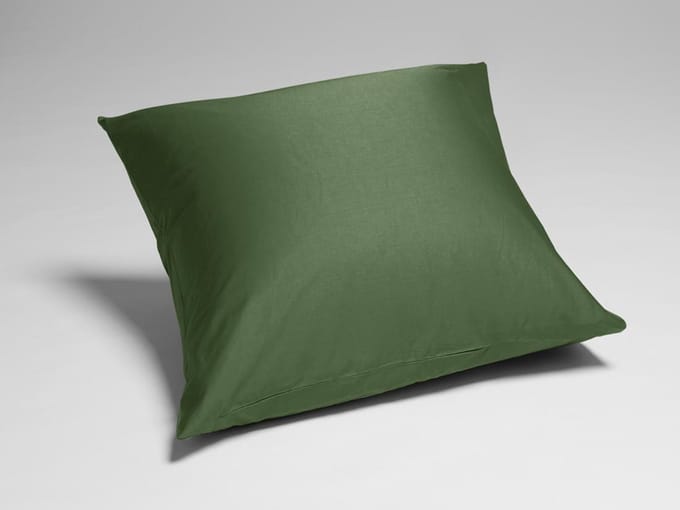 Yumeko kussensloop katoensatijn mid olive 65x65 - Bio, eco & fairtrade - 1 stuk
