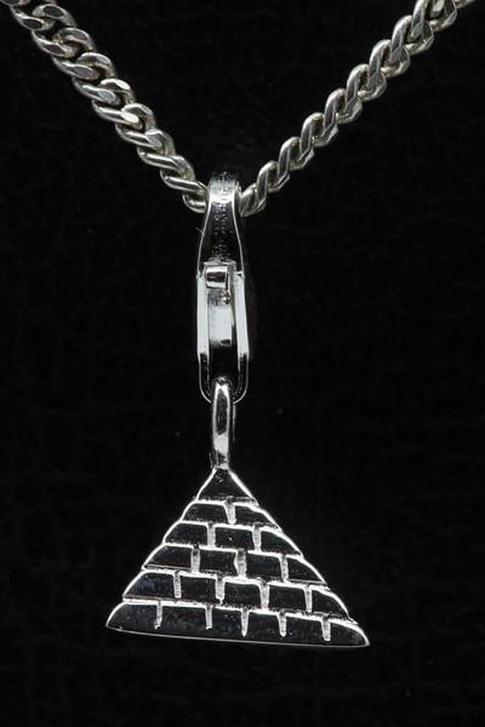 Zilveren Piramide Egypte hanger én bedel