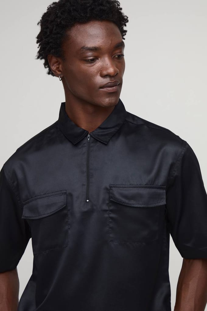 Oversized Boxy Half Sleeve Quarter Zip Shirt | Black | Size Medium