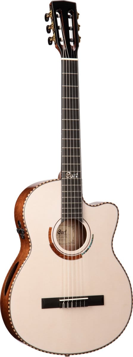 Cort COSOLWBLC Cutaway Klassieke Gitaar 4/4 Wit Elektro-akoestisch Hoogglans
