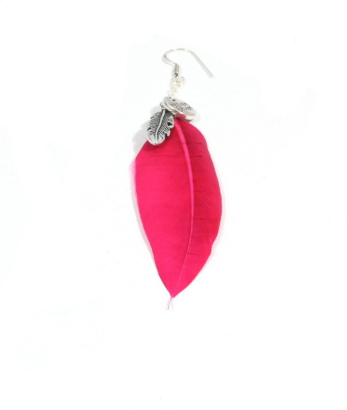 Heaven Eleven - oorbel - met veer fuchsia