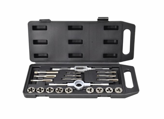 AWTOOLS - Serie AW20405 - Tap- en Snijplaatenset - 20 stuks - Staal - Met Plastic Koffer
