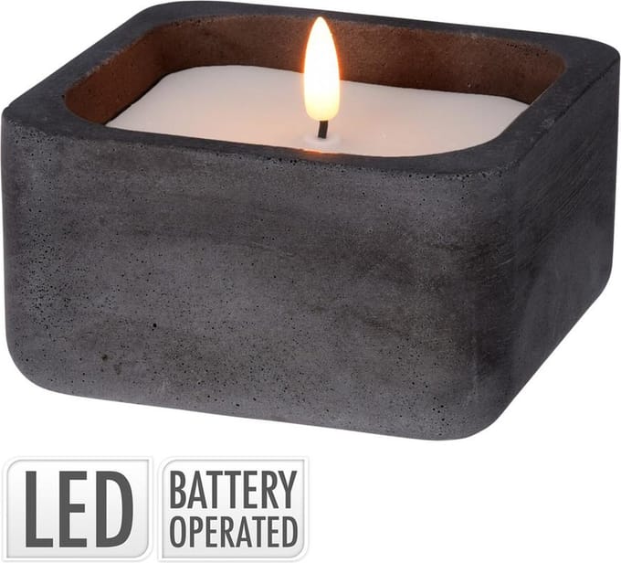 Kaars LED in vierkante zwarte pot van beton 12,5x12,5cm