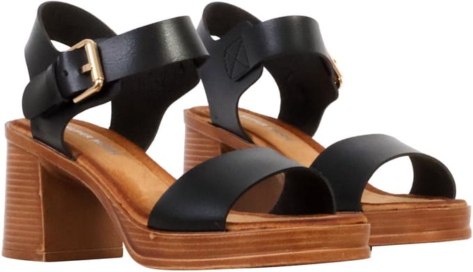 Sandalen met hak