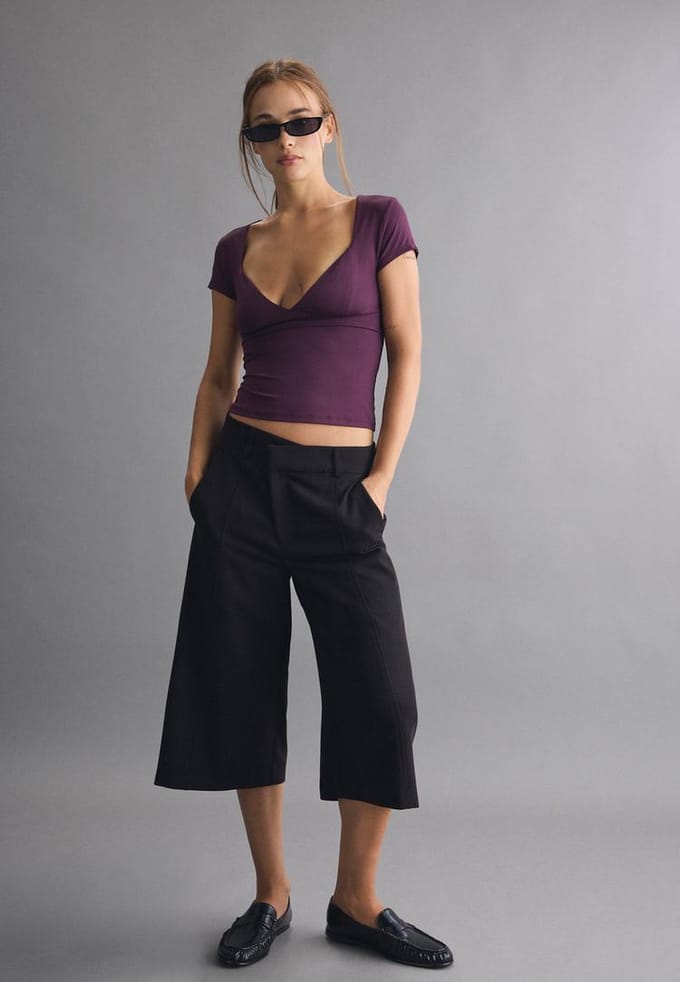 Stradivarius T-shirt met V-hals en kapmouw van polyamide  Purper XS