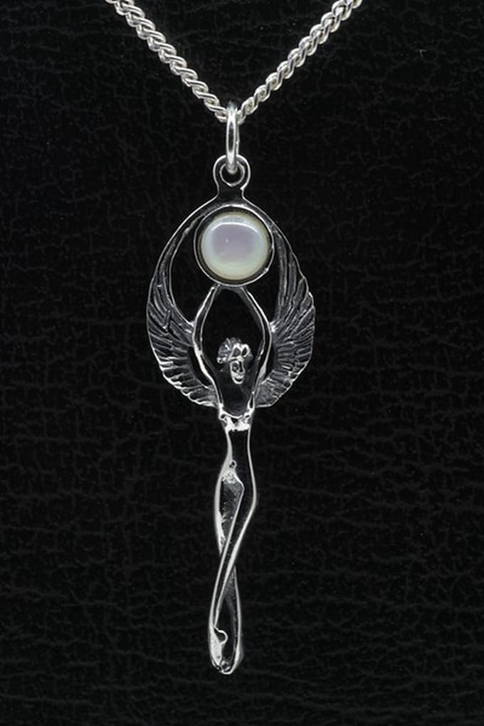 Zilveren Maangodin ketting hanger