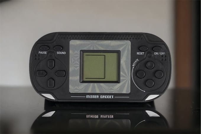 MINI ARCADE CONSOLE - 230 CLASSIC AND RETRO GAMES MG3313 | 3664944281214