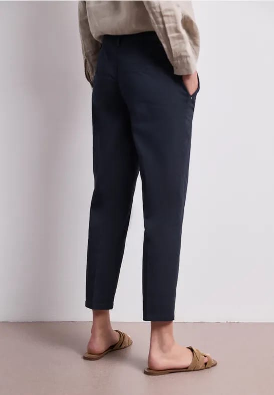 Casual fit chino's in een zachte stof
