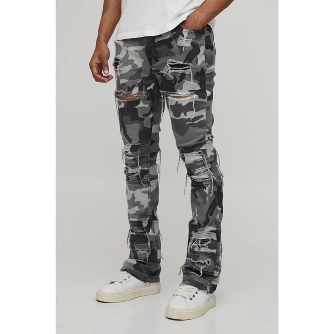 Camo Gestapelde Skinny Flared Distressed Jeans | Black | Size 28R